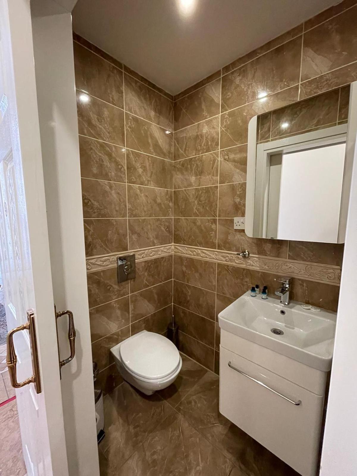 Lord'S Residence Boutique Hotel Kirenia Zewnętrze zdjęcie